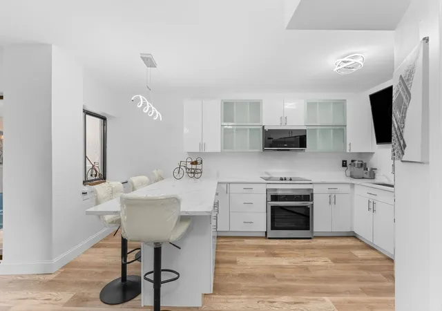 300-lynn-shore-dr-210-lynn-ma-01902/hzid_1f0df550