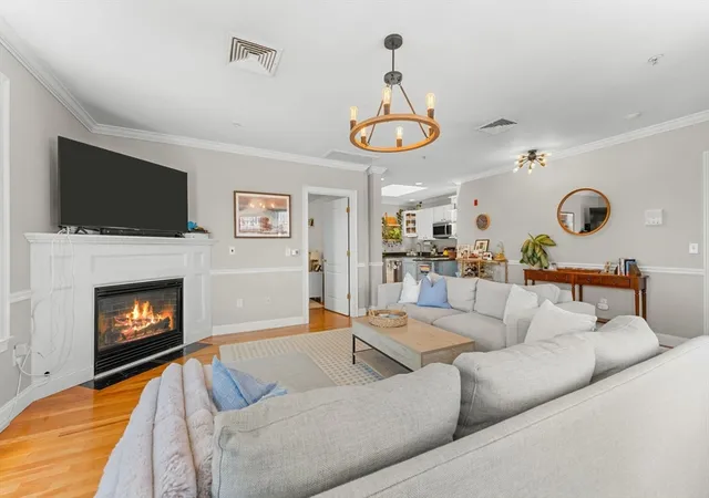 601-611-e-broadway-301-boston-ma-02127/hzid_ffe3383e