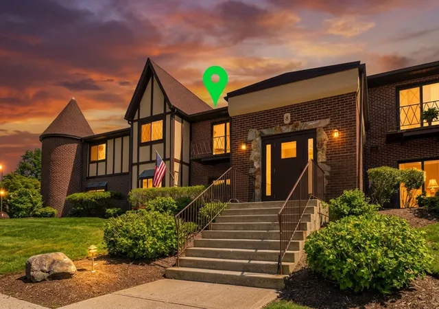 8-rainbow-pond-dr-5-walpole-ma-02081/hzid_5f025e13