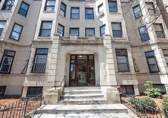 39-hemenway-street-09-boston-ma-02115/hzid_b930f996