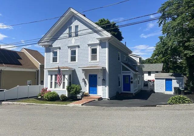 30-chapel-street-b-gloucester-ma-01930/hzid_fb33147b