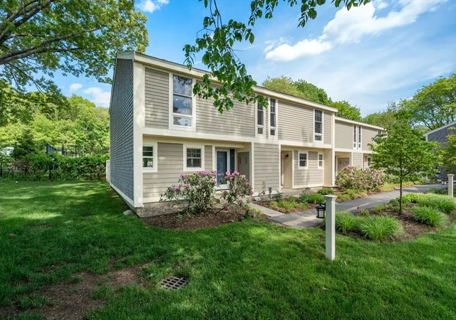 11-oak-st-45-wellesley-ma-02482/hzid_0aa8ac57