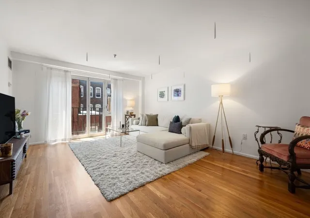 350-north-street-403-boston-ma-02109/hzid_59008b26