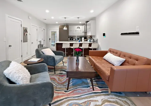 54-58-robey-st-56-boston-ma-02119/hzid_7d2f1827