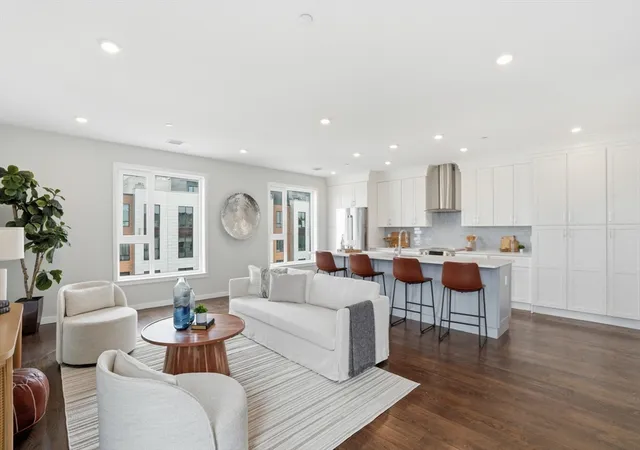 267-old-colony-501-south-boston-ma-02127/hzid_cc5da5b1