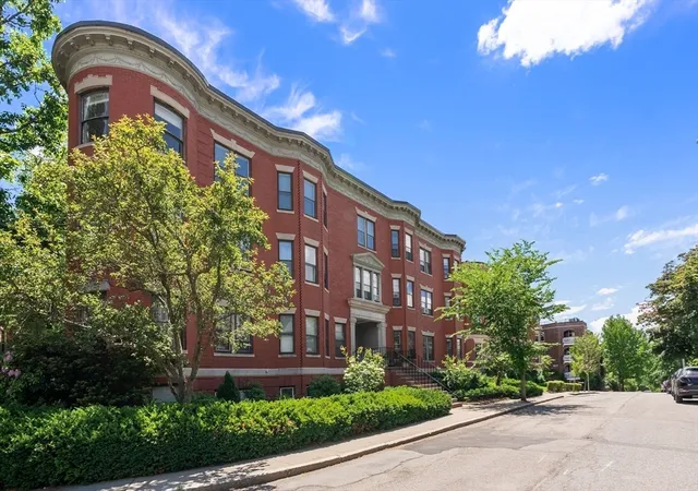 16-garrison-rd-8-brookline-ma-02445/hzid_771541f2