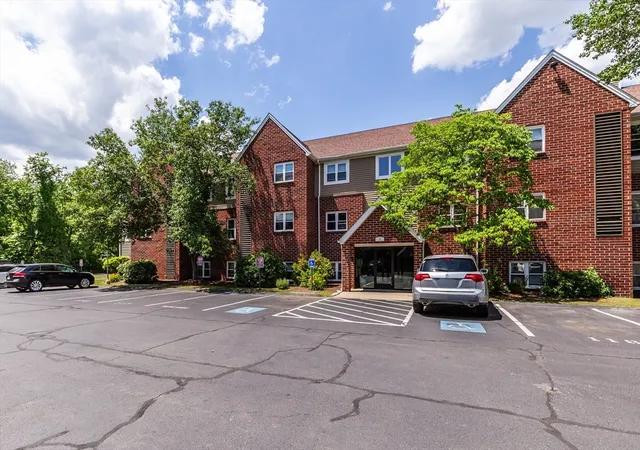35-longworth-ave-25-brockton-ma-02301/hzid_8b9a0ada