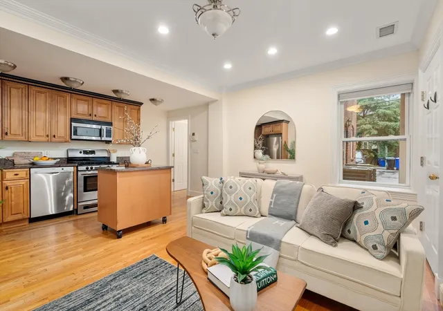 1724-beacon-st-1-brookline-ma-02445/hzid_f2c2878d