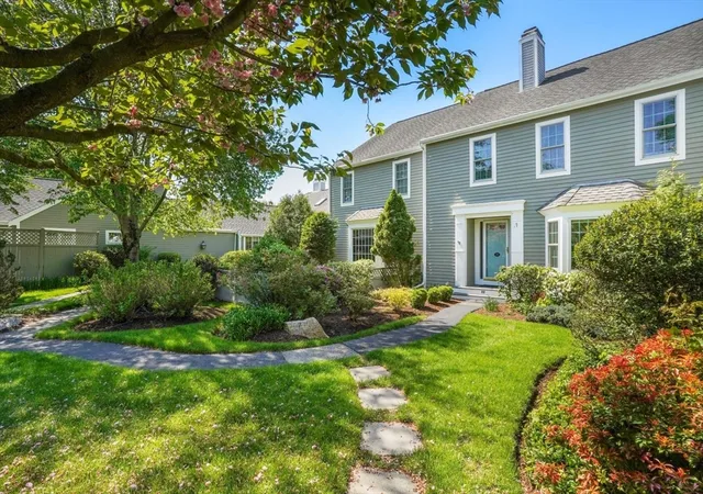 22-floret-cir-22-hingham-ma-02043/hzid_e2634941