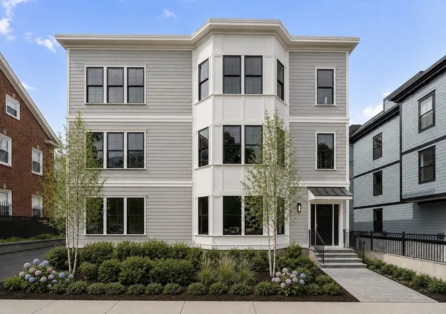 228-washington-st-2-brighton-ma-02135/hzid_1f8ccad9