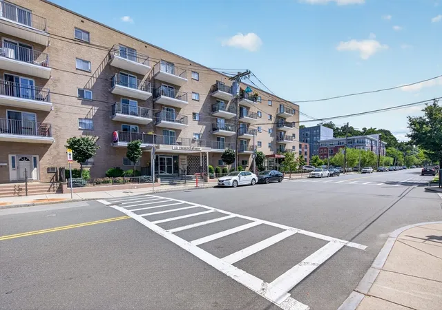 121-tremont-st-c6-boston-ma-02135/hzid_2196b12f