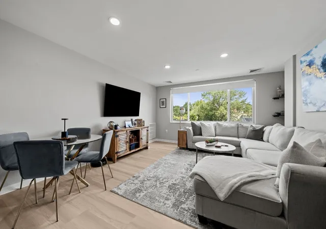 30-chelsea-st-501-everett-ma-02149/hzid_75fa30fa