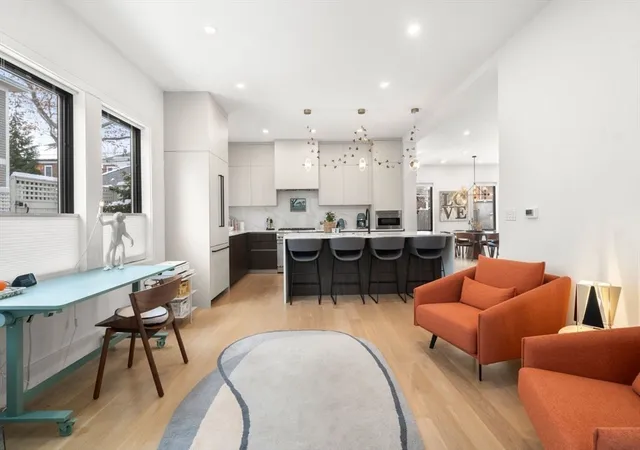 116-thorndike-st-1a-brookline-ma-02446/hzid_14c5d000