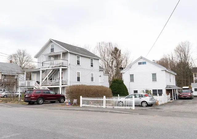 15-17-central-st-brookfield-ma-01506/hzid_e11a5c08