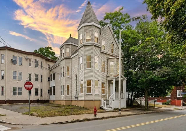 162-washington-st-lynn-ma-01902/hzid_0fc2669b