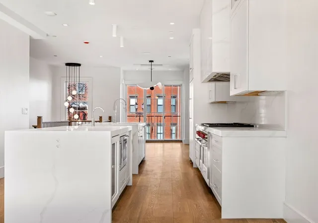 561-east-broadway-561-boston-ma-02127/hzid_948d0281