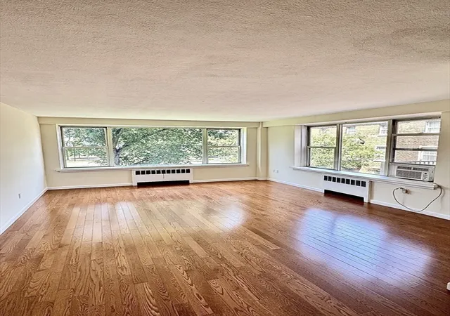 145-pinckney-335-boston-ma-02114/hzid_eeeea490