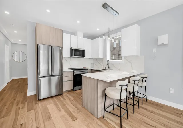 181-maverick-st-1-east-boston-ma-02128/hzid_df9ea869