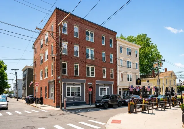 149-derby-st-a-salem-ma-01970/hzid_4bd535d4