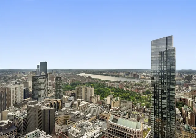 240-devonshire-street-5701-boston-ma-02110/hzid_6d415a08