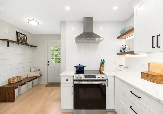 302-western-ave-a-gloucester-ma-01930/hzid_5d35f1dc