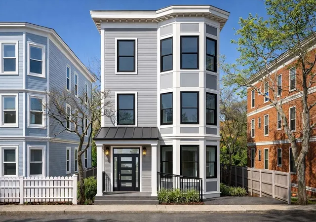5-glenburne-street-unit-1-boston-ma-02121/hzid_e3f7e26a