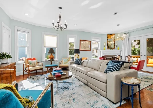 264-e-cottage-1-dorchester-ma-02125/hzid_ff1cf343