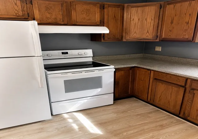96-brook-st-96-holyoke-ma-01040/hzid_5faef1dd