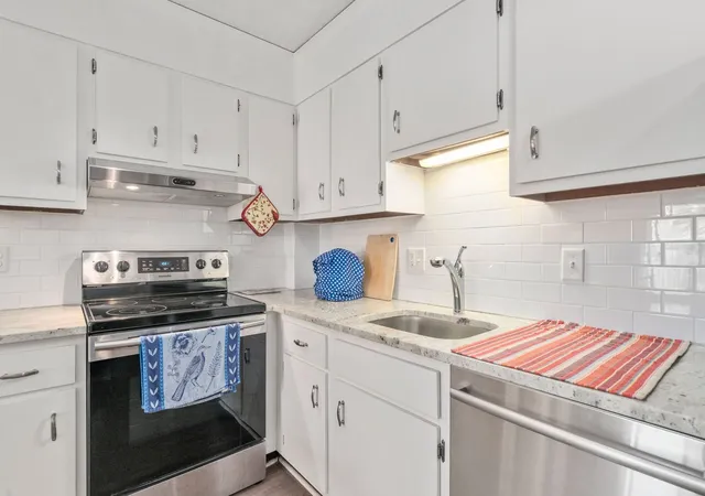 164-galen-st-53-watertown-ma-02472/hzid_0ccf8dea