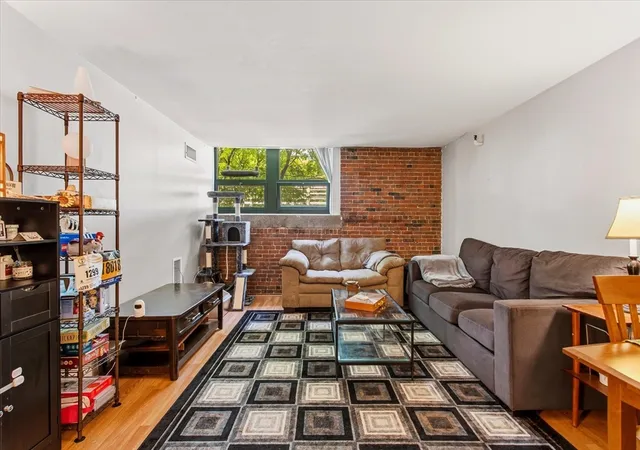 42-eighth-street-5314-boston-ma-02129/hzid_bfc72dc9