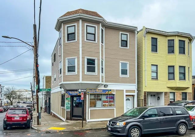 22-24-shelby-st-boston-ma-02128/hzid_4234d15a