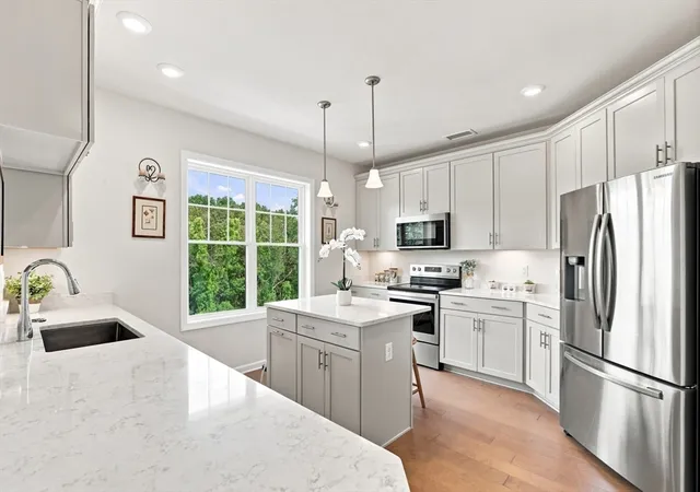 4-francis-dr-412-andover-ma-01810/hzid_d6b9cbca