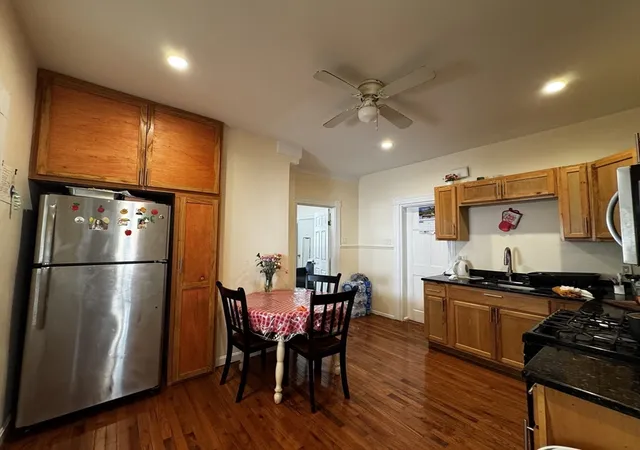 16-reynolds-avenue-2-chelsea-ma-02150/hzid_f5558293