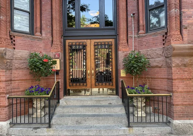 271-dartmouth-street-2f-boston-ma-02116/hzid_df7dbb92