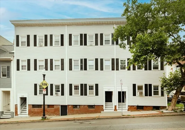 377-bunker-hl-st-2-charlestown-ma-02129/hzid_e7b26caf