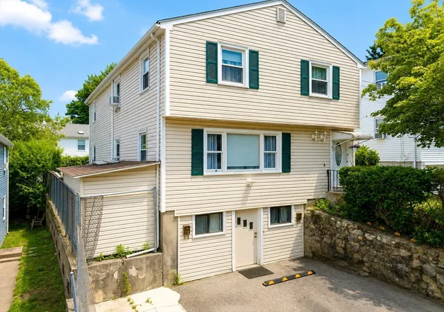 82-84-sylvia-arlington-ma-02476/hzid_2b046708