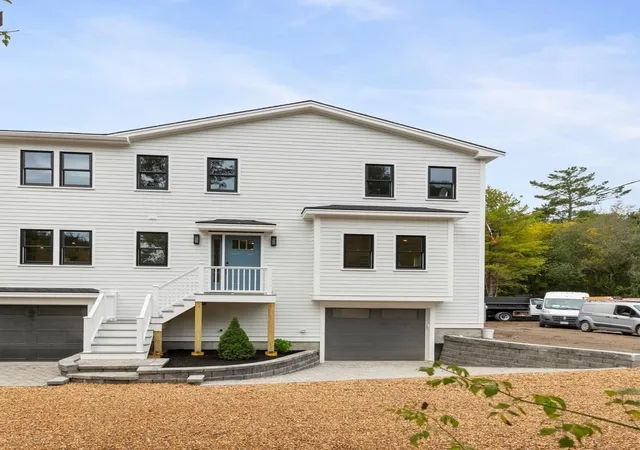 318-essex-ave-b-gloucester-ma-01930/hzid_3cfc2cad