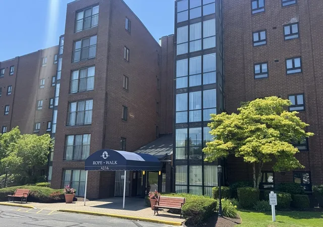 4234-n-main-st-505-fall-river-ma-02720/hzid_cf2a8949