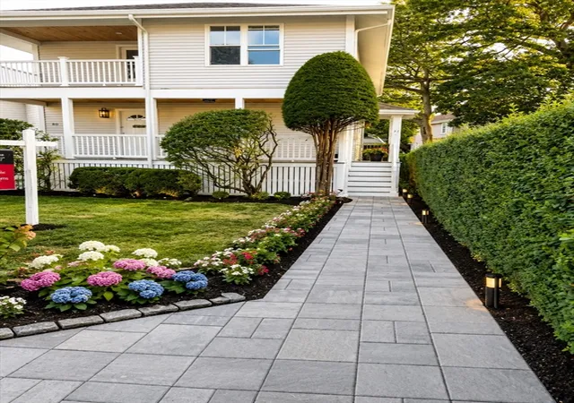 80-82-willet-st-quincy-ma-02170/hzid_33ce0fb8
