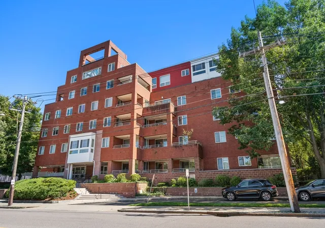 50-watertown-st-402-watertown-ma-02472/hzid_5bb176c8