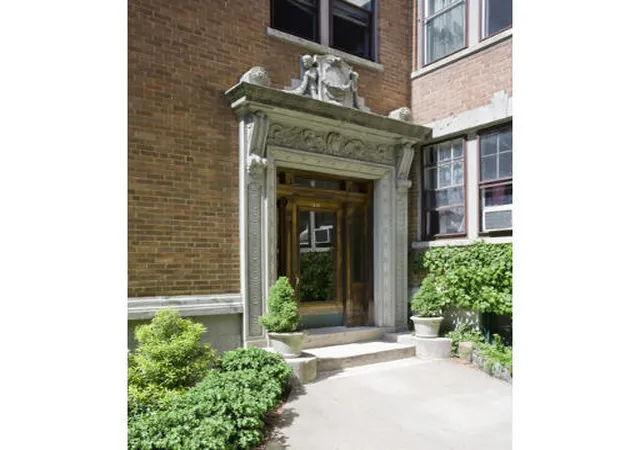 441-washington-st-6-brookline-ma-02446/hzid_a74af308