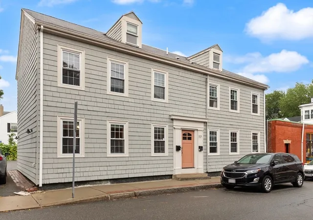 17-daniels-street-1-salem-ma-01970/hzid_b0c00a72