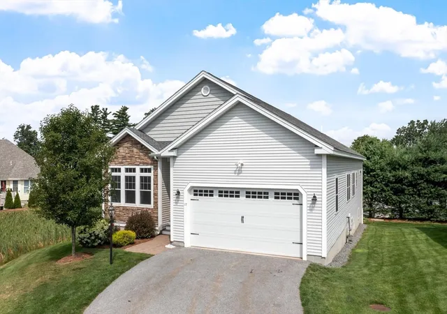 17-country-club-circle-17-methuen-ma-01844/hzid_cd201bd9