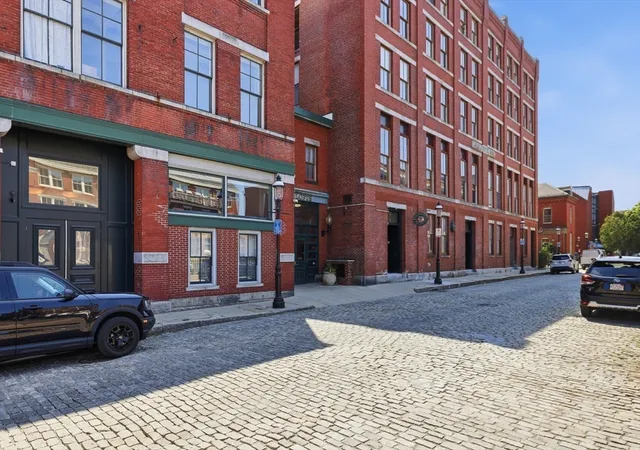 172-middle-st-306-lowell-ma-01852/hzid_c2b496bc