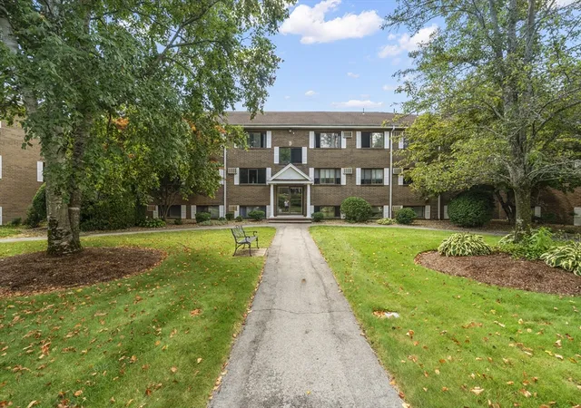 45-macy-st-303b-amesbury-ma-01913/hzid_32bfa108
