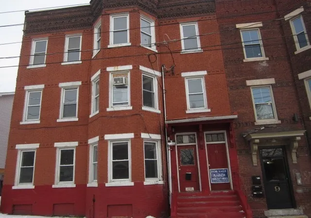 11-13-hampshire-holyoke-ma-01040/hzid_5afec578