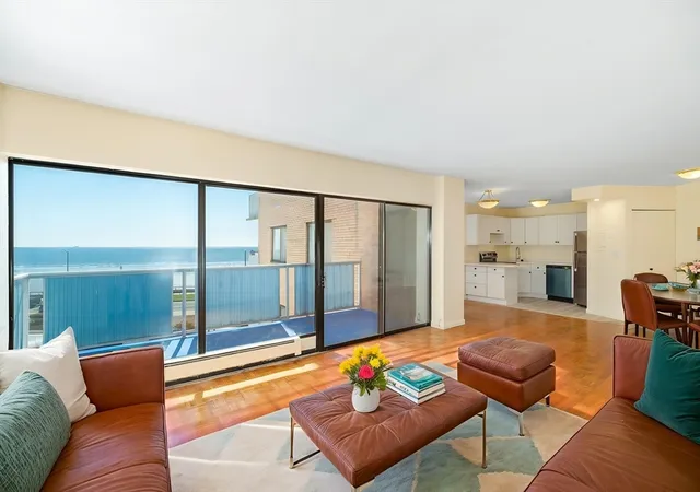 300-lynn-shore-dr-410-lynn-ma-01902/hzid_89ba567b