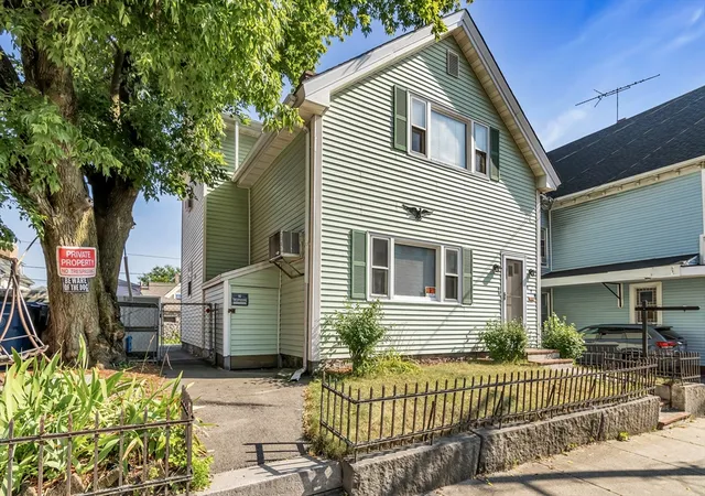 378-haverhill-st-lawrence-ma-01840/hzid_f2120001