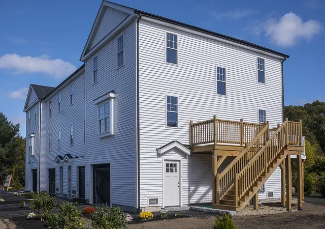 10-harrison-ave-4-buzzards-bay-ma-02532/hzid_47a3cc86