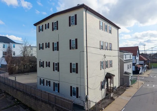 144-choate-st-fall-river-ma-02723/hzid_05d0e144